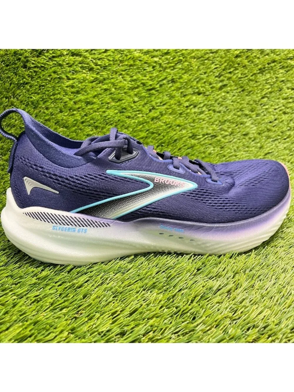 Brooks Glycerin GTS 22 Womens Size 9.5 Purple Athletic Running Shoes Sneakers